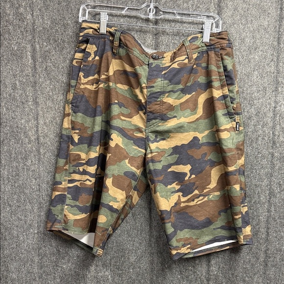 O'Neill Other - O'Neill Men's Green and Brown Cargo Shorts